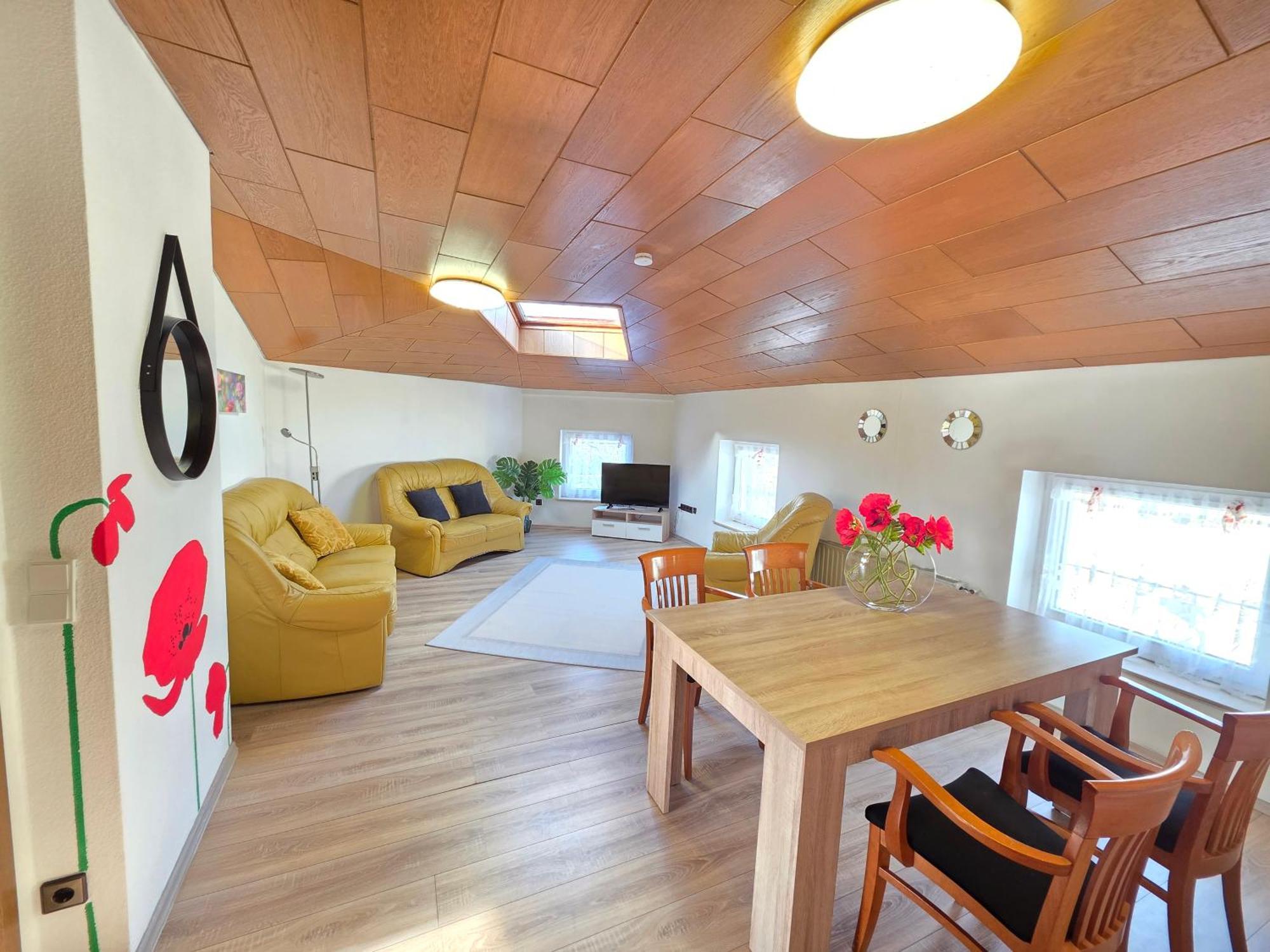 Elena Flat Mohn Duisburg Zentrum Luaran gambar